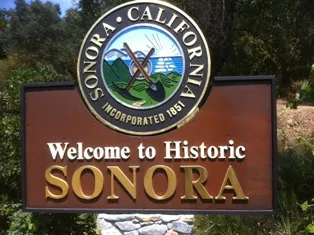 Welcome to Historic Sonora sign